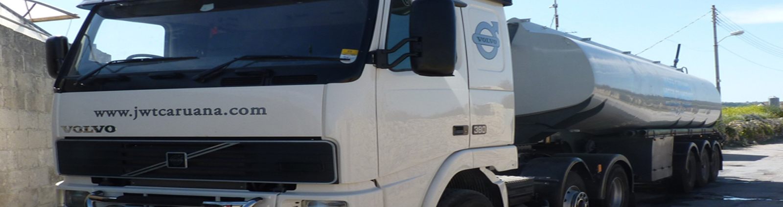 JWT Caruana potable water delivery tanker